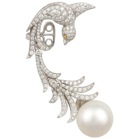 Palm Bracelet, South Sea Pearls Earrings, Diamond Ear Cuff, Elegant Jewellery, Pearl Jewels, High Fashion Jewelry, Pearl Necklace Designs, Pearl And Diamond Earrings, Sea Pearl