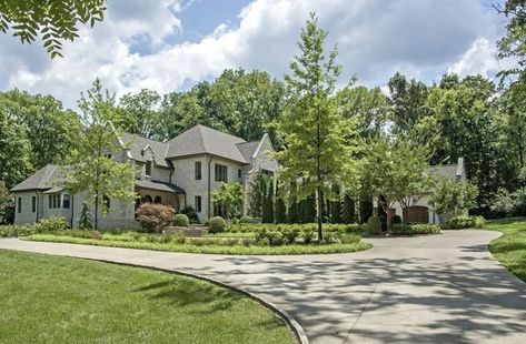 Eric Decker, Beverly Hills Mansion, James Decker, Jessie James Decker, Jessie James, Country Pop, Screened In Patio, Music City, Nashville Tn