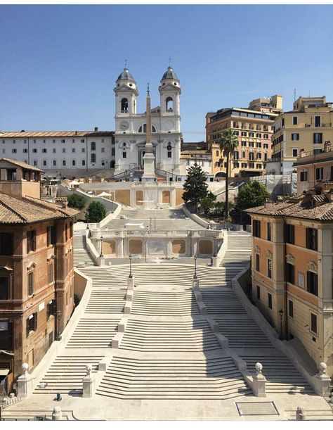 Rome Spanish Steps, Architecture Baroque, Spanish Steps, Roma Italy, Italy Map, Travel Tours, Lake Como, Rome Italy, Favorite City