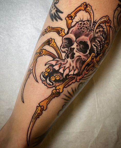 Trad Centipede Tattoo, Japanese Spider Tattoo, Spider Skull Tattoo, Skull Spider Tattoo, Japanese Skull Tattoo, Traditional Spider Tattoo, Cutesy Tattoos, Parent Tattoo, Aggrogoth Tattoo