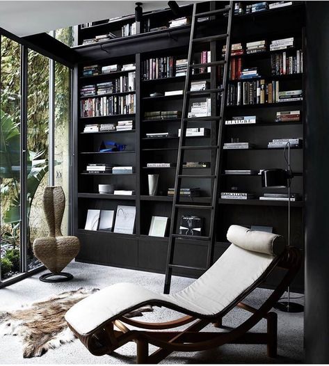 Ashley Stark Kenner on Instagram: “The perfect spot to read a book. The Fitzroy house by @fionalynchoffice via @livingedgeinteriors   • • • •  #architecture…” Dröm Hus Planer, Beautiful Home Library, Melbourne Apartment, Library Space, Library Inspiration, Library Wall, White Interior Design, Black And White Interior, Home Library Design