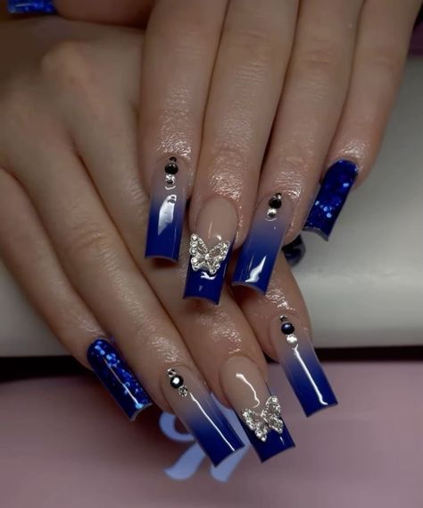 Acrylic Nails Medium Length, Royal Blue Prom Nails, Acrylic Nails Medium, Nails Royal Blue, Blue Gold Nails, Royal Blue Nails Designs, Sweet 16 Nails, Blue Prom Nails, Quince Nails