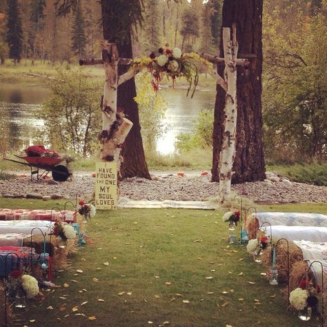 Fall Country Wedding, Fall Backyard, Rustic Backyard, Wedding Planning On A Budget, Outdoor Fall Wedding, Fall Country, Cute Wedding Ideas, Fall Outdoor, Ideal Wedding