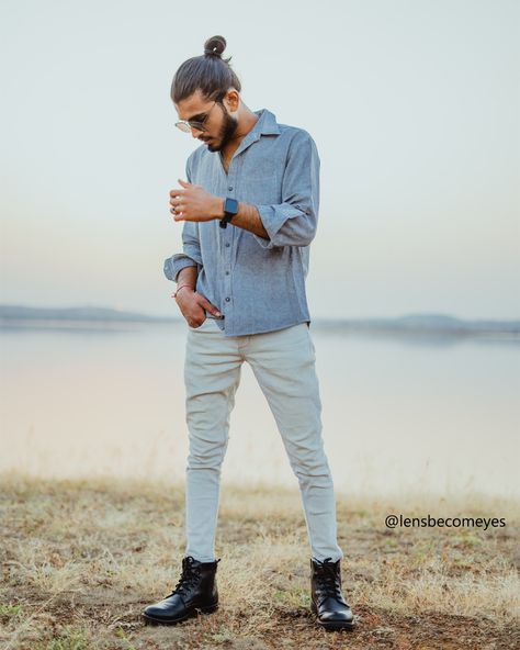 Men's hairstyle men's long hairstyle men's fashion boots outdoor poses ideas Outdoor Poses Men, Long Hair Photoshoot Ideas, Pose Ideas For Men, Long Hair Photoshoot, Photoshoot Ideas Men, Hair Photoshoot Ideas, Stylish Poses, Poses Outdoor, Hair Photoshoot