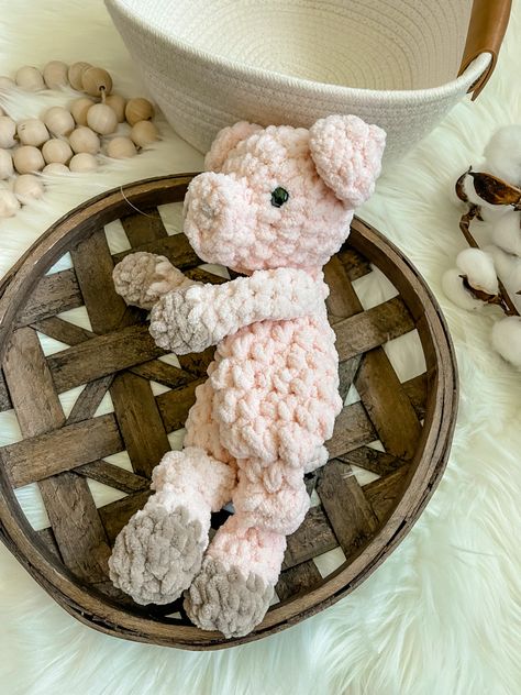 Farm Nursery Decor, Cow Nursery, Farm Animal Nursery, Baby Shower Gift Ideas, Shower Gift Ideas, Crochet Lovey, Farm Nursery, Animal Nursery Decor