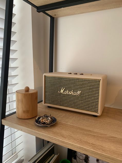 Marshall Speaker Aesthetic, Visual Wishlist, Speaker Setup, Tv Nook, Study Room Decor, First Apartment, Room Decorating, Marshall Speaker, Bedroom Aesthetic