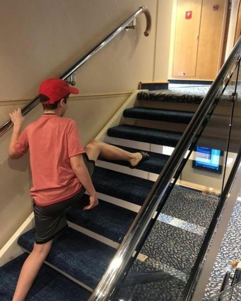 Stairs Meme, Template Meme, Blank Memes, Rocky Balboa, Samana, 웃긴 사진, Laugh Out Loud, Meme Template, Funny Reaction Pictures