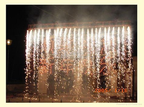 Firework waterfall Wedding Musts, Indoor Fireworks, Stage Lighting Design, Wedding Fireworks, Fireworks Pictures, Fireworks Photography, Bride Entry, Frugal Wedding, Best Free Lightroom Presets