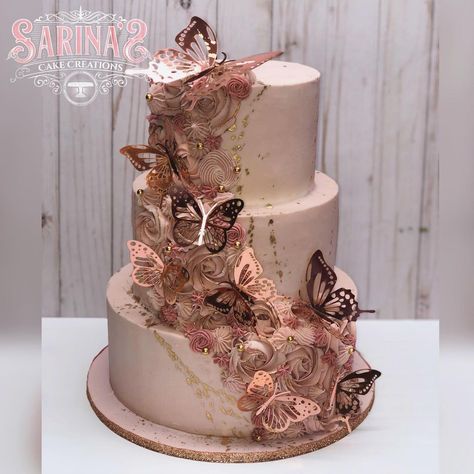 Sarina's Cake Creations on Instagram: “Rose gold butterfly cake #buttercream #buttercreamcake #butterflycake #rosettes #rosegoldsplatter #sunflowersugarart…” Butterfly Rose Gold Cake, Gold Butterfly Cake, Sweet 15 Cakes, Debut Cake, Birthday Cake Roses, Quince Cakes, Quince Cake, Sweet Sixteen Cakes, Rose Gold Wedding Cakes