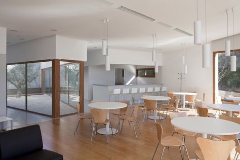 Gallery of Day Center and Home for the Elderly of Blancafort / Guillem Carrera - 8 Elderly Care Center, Senior Living Design, Elderly Home Care, Elderly Caregiver, Daycare Decor, Hospital Architecture, Dining Inspiration, Elderly Home, Common Room