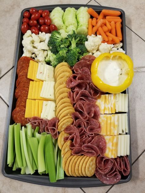 Cuttery Board Ideas, Charcuterie Inspiration, Board Decoration, Easy Baking Recipes, Charcuterie Boards, Food Stuff, Easy Baking, Charcuterie Board, Engagement Party