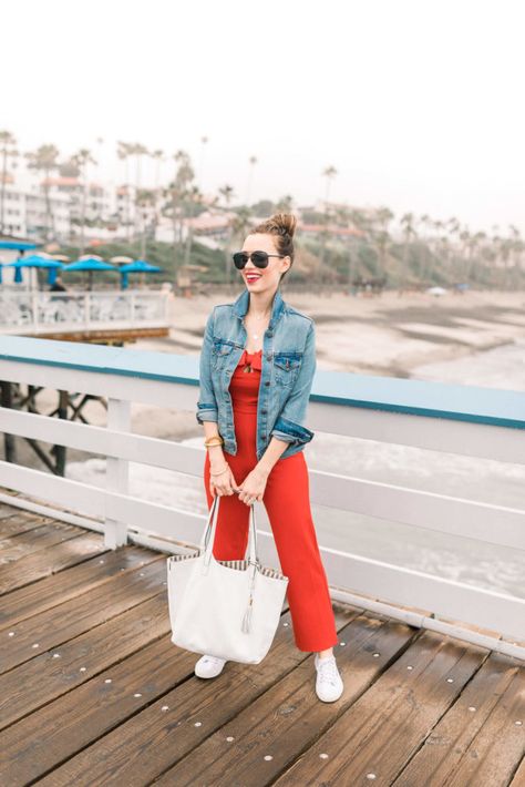 For all the barbeques and beach days coming up, you'll need a really comfy and casual 4th of July outfit! Red, white, and blue of course! Casual Summer Outfits Dresses, Red Jumpsuits Outfit, Red White Blue Outfit, Summer Outfits 2017, July Outfits, Classy Summer Outfits, 4th Of July Outfit, Stripe Outfits, Outfits 2017