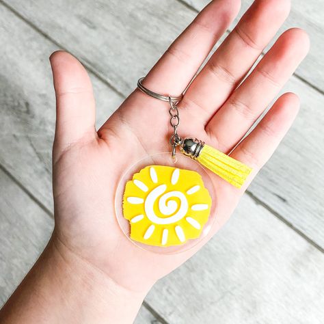 Yellow sun, handpainted keychain. Handpainted Keychain, Sun Keychain, Key Accessories, Yellow Sun, Rainbow Shop, Acrylic Keychain, Baby Sprinkle, Pastel Yellow, Heart Stickers