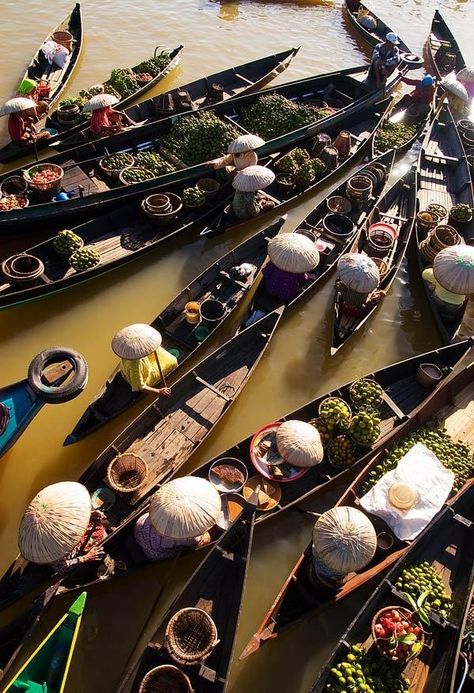 South Kalimantan, Fill Your Bucket, Floating Market, World Street, Traditional Market, East Indies, Family Roots, Winter Vacation, My Heritage