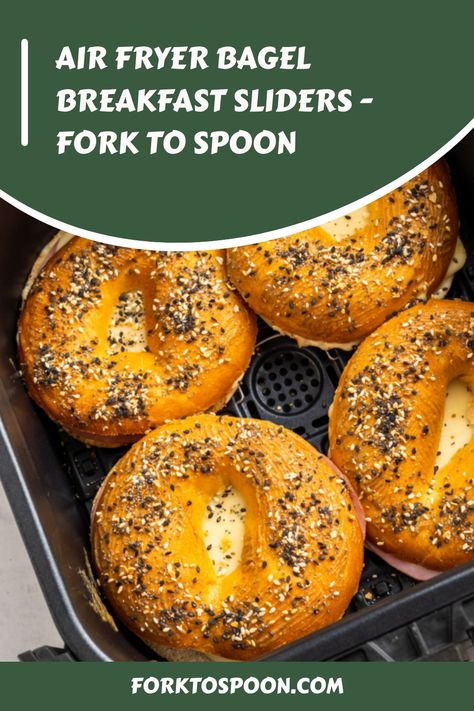 Air Fryer Bagel Breakfast Sliders -- Start your day off right with our mouthwatering Air Fryer Bagel Breakfast Sliders! Bagel Breakfast Sliders, Types Of Bagels, Breakfast Sliders, Bagel Breakfast, Breakfast Slider, Breakfast Bagel, Cooking Courses, Honey Buns, Sausage And Egg