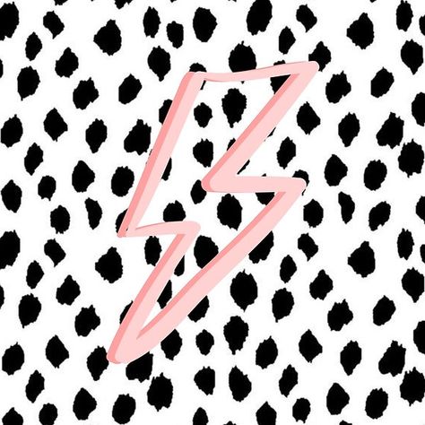 Cute lightning bolt with black and white background Preppy Wallpaper Iphone, Wallpaper Cantik Iphone, Preppy Wall Collage, Zicxa Photos, Preppy Aesthetic Wallpaper, Wallpaper Preppy, Pink Lightning, Iphone Wallpaper Preppy, White Background Wallpaper