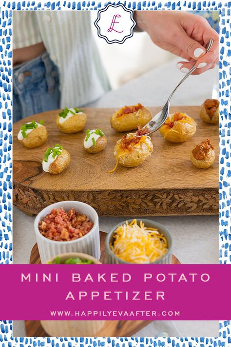 Mini Potato Skins Appetizers, Mini Baked Potatoes Appetizers, Baked Potato Appetizer, Baby Potato Appetizers, Mini Potato Skins, Monopoly Table, Mini Jacket Potatoes, Mini Baked Potatoes, Potato Skins Appetizer