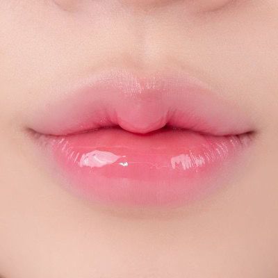 Korean Plump Lips, Lip Hacks, Types Of Lips, Dandelion Fluff, Melting Balm, Light Pink Lipstick, Lip Types, Light Pink Lips, Korean Lips