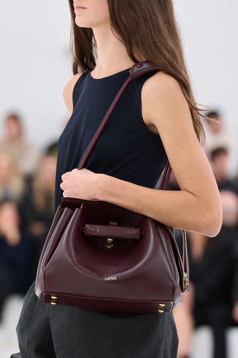 Loewe Spring 2025 Ready-to-Wear Collection | Vogue Edgy Bags, Spring 2025, Loewe Bag, Accessories Bags Shoes, Dope Outfits, Spring Dress, Spring Collection, Formal Wear, Spring Outfit