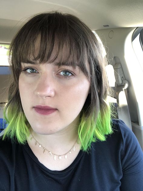 Manic Panic Electric Lizard tips. Im going in Tuesday to get either my whole head in this color - or a green ombré with the tips this color. Thoughts? Manic Panic Electric Lizard, Dipped Hair, Hair Doos, Skunk Hair, Manic Panic, Love Your Hair, Green Ombre, Dip Dye, Green Hair