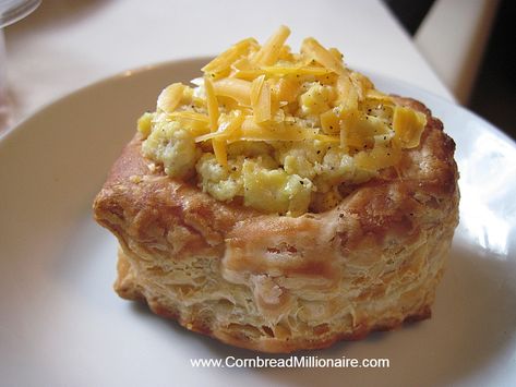 Puff Pastry Shells Recipes Breakfast, Puff Pastry Shells Recipes, Breakfast Puff Pastry, Puff Pastry Breakfast, Pastry Breakfast, Easy Scrambled Eggs, Puffed Pastry, Savory Puff Pastry, Shells Stuffed