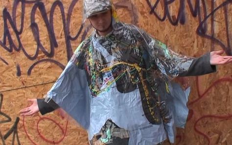 DIY Rain Poncho out of shower curtain. Diy Rain Poncho, Poncho Diy, Leather Sewing Machine, Curtain Sewing, Diy Cape, Sewing Area, Paper Leather, Machine Needles, Rain Cape