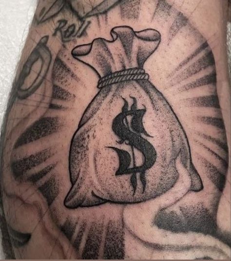 Money Bag Tattoo Design, Cholo Tattoos, Scarface Tattoo Design, 1997 Tattoo, Money Bag Tattoo, Dollar Tattoo, Full Hand Tattoo, Tattoo Lettering Design, Cool Tattoo Drawings