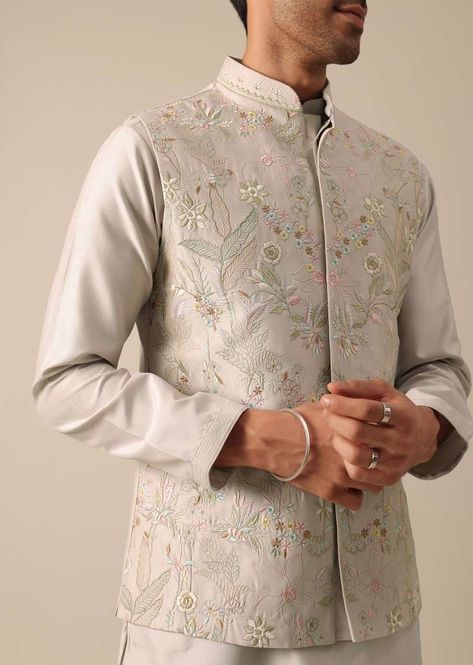 Groom Koti Kurta, Indian Menswear Wedding, Sadri Designs For Men, Pastel Sherwani, Wedding Clothes For Men, Indian Vest, Wedding Dress For Men, India Fashion Men, Indian Wedding Suits Men