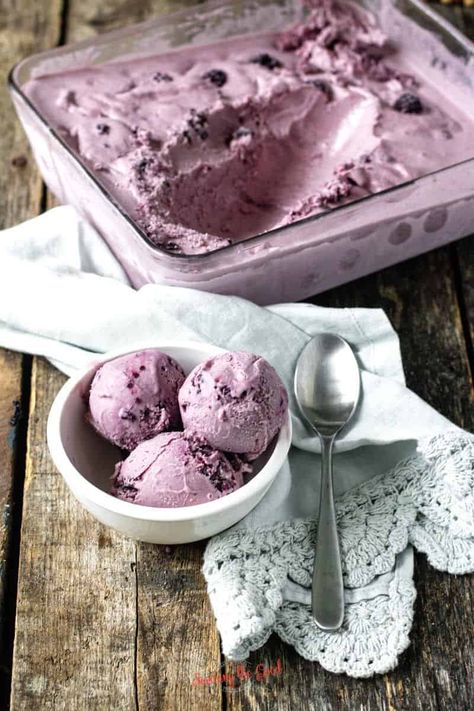 Black Raspberry Recipes, Raspberry Ice Cream Recipe, Black Raspberry Ice Cream, Healthy Desserts For Kids, Blackberry Ice Cream, Black Raspberries, Custard Ice Cream, Cherry Ice Cream, Raspberry Ice Cream