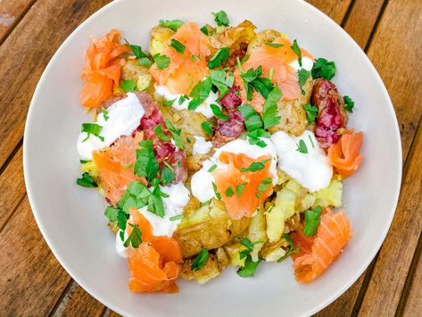 Smoked Salmon Breakfast Potatoes - Ancestral Nutrition Mexican Frittata, Salmon Potatoes, Smoked Salmon Breakfast, Diet Lunch Ideas, Salmon Breakfast, Ancestral Nutrition, Fresh Potato, Salmon Potato, New Potatoes