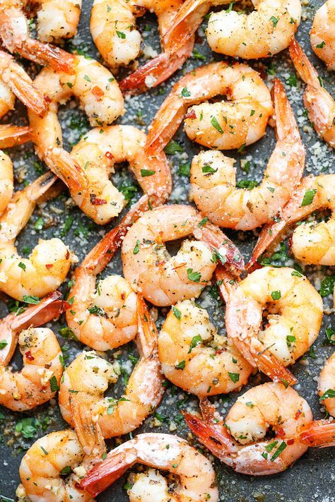 Garlic Parmesan Roasted Shrimp Garlic Parmesan Shrimp, Roasted Shrimp, Shrimp Dishes, Garlic Parmesan, Fish Dishes, Seafood Dishes, Shrimp Recipes, Fish Recipes, Skillet