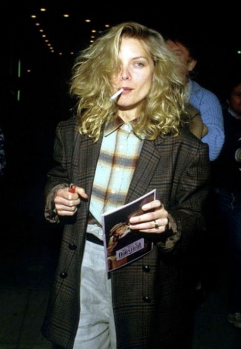 Michelle Pfeiffer, A Book, Blonde Hair, A Woman, Blonde, Hair