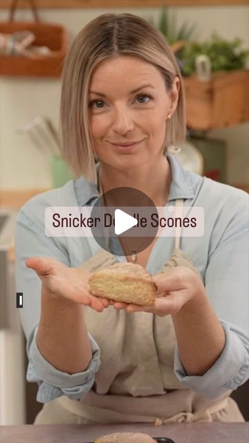 Damaris Phillips on Instagram: "Do you ever eat cookies for breakfast????

Snicker Doodle Scone
Ingredients:
2 cups all-purpose flour
1/2 cup granulated sugar
1 tablespoon baking powder
1/2 teaspoon salt
1/2 cup heavy cream
1 large egg
1 teaspoon pure vanilla extract
For the Snickerdoodle coating:
1/3 cup granulated sugar
1 tablespoon ground cinnamon

Method:
Preheat your oven to 400°F (200°C) and line a baking sheet with parchment paper.
In a large mixing bowl, combine the flour, sugar, baking powder, and salt. Mix them well.
In a separate small bowl, whisk together the heavy cream, egg, and vanilla extract.
Pour the wet mixture into the dry mixture. Stir until a dough forms. Be careful not to overmix – just combine everything.
Turn the dough out onto a lightly floured surface. Pat it int Snicker Doodle, Cookies For Breakfast, Scone Mix, Scone Recipes, Scones Ingredients, Eat Cookies, Pure Vanilla, Scone Recipe, January 22