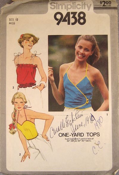 Simplicity 9438 One-Yard tops pattern from 1980 Wrap Halter Top, Halter Top Pattern, Tops Sewing, Blouson Top, Handmade Wardrobe, Motif Vintage, Top Sewing Pattern, Simplicity Sewing, Burda Style