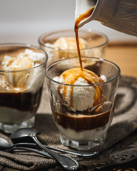 Dessert Italian, Espresso Dessert, Espresso Ice Cream, Vanilla Gelato, Affogato Recipe, Affogato Coffee, Nespresso Recipes, Ice Cream Coffee, Dinner Party Desserts