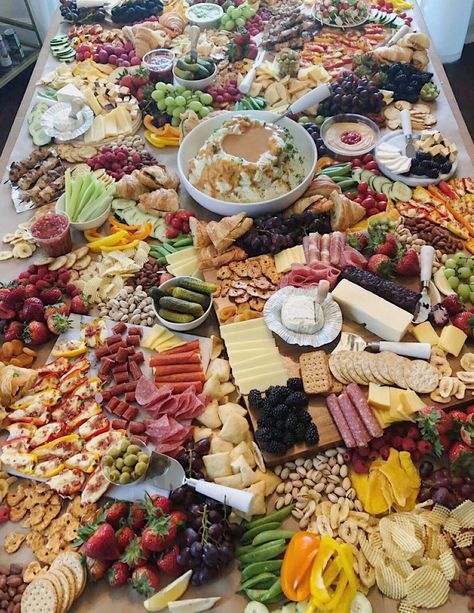 mega cheese board. #cheeseboard Mega Charcuterie Board, Pasta Cup, Charcuterie Board Wedding, Beautiful Cheese Board, Charcuterie Ideas, Bbq Table, Food Bars, Thanksgiving Friendsgiving, Grazing Board