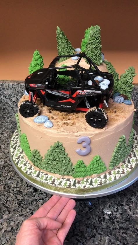 RZR cake. Rzr Party Ideas, Side By Side Birthday Cake, Can Am Birthday Party, Rzr Birthday Party Ideas, Fourwheeler Birthday Party, Off Road Birthday Party Ideas, Atv Birthday Cake, Four Wheeler Cake, Atv Cake