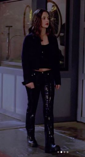 Buffy The Vampire Slayer Outfit Inspiration, Faith Lehane Outfit Aesthetic, Faith From Buffy Outfits, Y2k Vampire Outfit, Faith Outfits Buffy, Buffy Inspired Outfits, Faith Lehane Outfit, Elisa Dushku, Buffy Outfits 90s