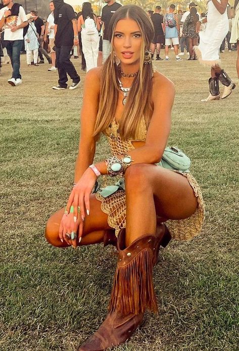 Coachella Outfits | coachella style | coachella outfits women | coachella looks | coachella dress | coachella clothes | coachella outfit female | | summer outfits 2022 | festival makeup | festival outfits | meesho dress | urbanic | urbanic dress | zara dress | corset dress | one shoulder dress | carnival rides | rave outfits women | country music festival edc portugal | rave wear | edc tickets 2022 | edc outfits | rave gear | stranger things outfit | mirror mosaic pieces | real disco ball Celebrity Coachella Outfits, Celebrity Coachella, Best Coachella Outfits, Coachella Outfit Ideas, Outfits Coachella, Edc Festival, American Festivals, Bigfoot Art, Coachella Outfits