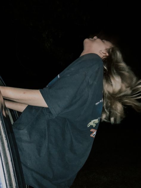 Hair Out The Car Window, Hanging Out Car Window Photoshoot, Looking Out Car Window, Looking Out Of Car Window, Car Selfies, Girl Looking Out Car Window, Car Poses, How To Lean Out, Harley Davidson Tee