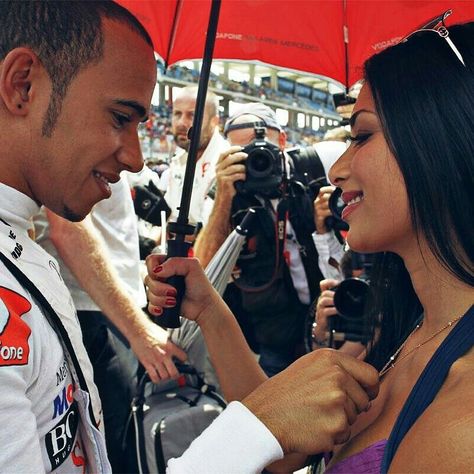 NICOLEWIS on Instagram: “❤ #NicoleScherzy #NicoleScherzinger #LewisHamilton #throwback #tb #NicoLewis #tbt #F1 #Formula1” Nicole Scherzinger, Lewis Hamilton, F 1, Formula 1, Sake, On Instagram, Instagram