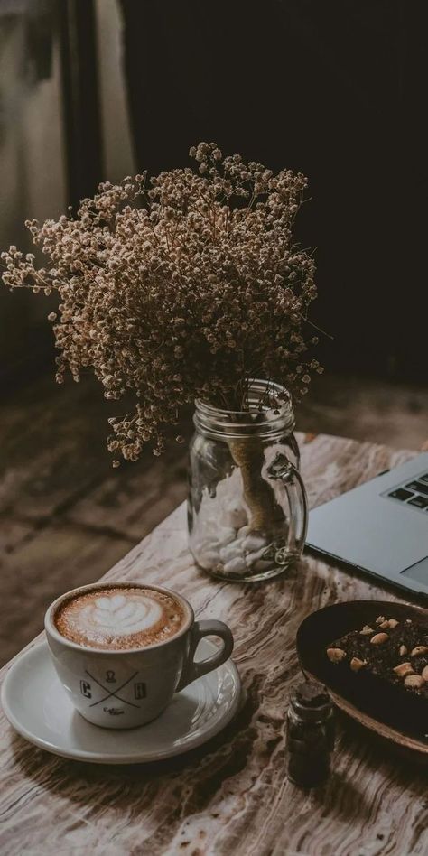 Wallpaper Estetika, Fotografi Urban, New Aesthetic, Coffee Wallpaper, Fotografi Alam Semula Jadi, Spring Wallpaper, Coffee Aesthetic, Coffee Photography, Aesthetic Coffee