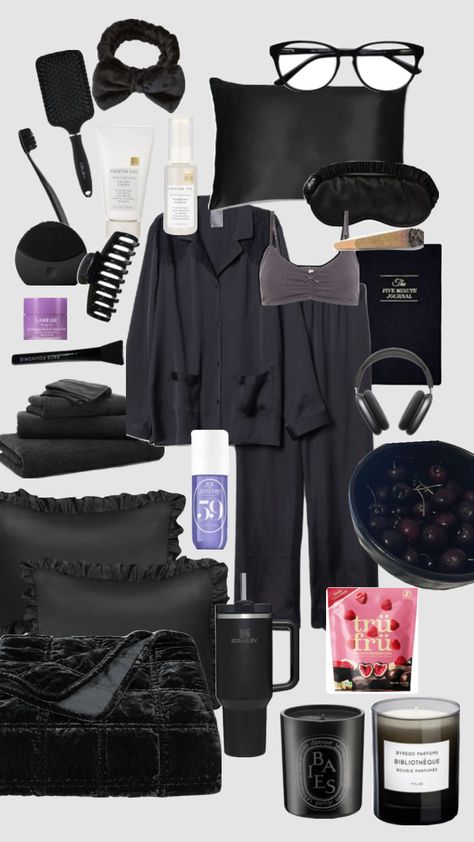 Clean Goth, Fancy Fits, Clean Girl Aesthetic, Girl Thinking, Cute Lazy Day Outfits, Lazy Day Outfits, Goth Aesthetic, All Black Everything