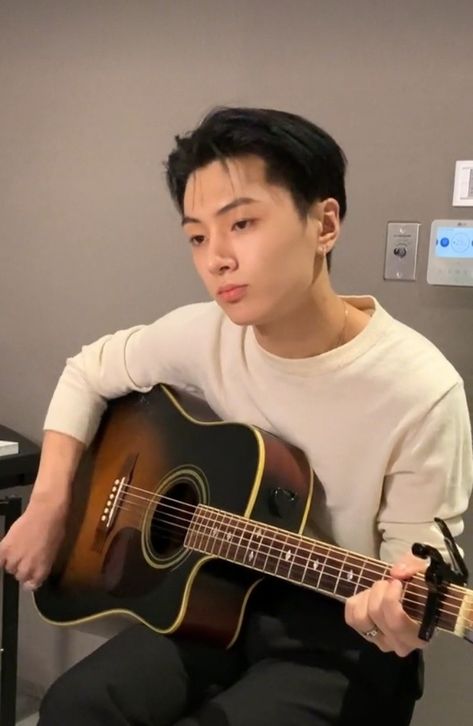 EN- Tiktok post 19-02-22 Enhypen Sign, Jay Enha, Playing Electric Guitar, Guitar Icon, Type Of Boyfriend, Dont Want To Lose You, Sitting On His Lap, Types Of Boyfriends, Whisper In Your Ear