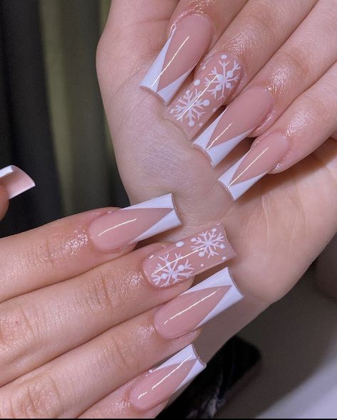 Neutral Nails Acrylic, Gold Acrylic Nails, Winter Nails Acrylic, Christmas Gel Nails, Simple Acrylic Nails, Classy Acrylic Nails, Short Square Acrylic Nails, Christmas Nails Acrylic, Long Square Acrylic Nails