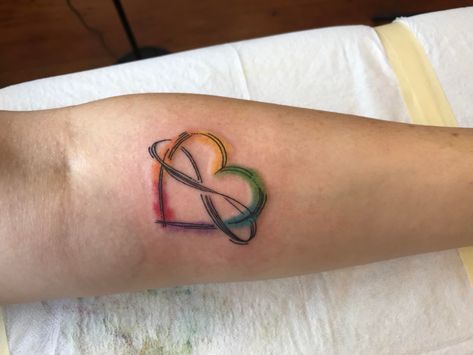 Polyamory Tattoo, Poly Tattoo, Tattoo Ideas Simple, Symbol Tattoo, Modern Tattoos, Artist House, Color Tattoo, Tattoo Images, Infinity Tattoo