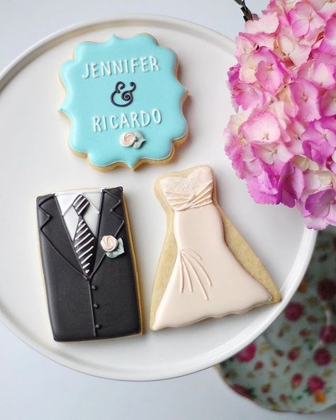 Tux Cookies Decorated, Prom Cookies, Wedding Cookies Decorated, Bridal Shower Desserts, Cookies Ideas, Bridal Shower Cookies, Shower Desserts, Shower Cookies, Creative Cookies