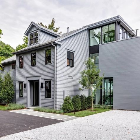 Gray House with Black Windows Lends Contemporary Style | Pella Gray House Black Windows, Houses With Black Windows, House With Black Windows, Gray Houses, Gray Siding, Metal Window Frames, Window Inspiration, Grey Siding, Black Window Frames