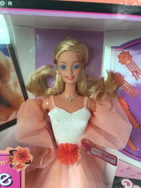 Back To The 80's, Chic Chic, Im A Barbie Girl, Peaches Cream, Peaches N Cream, Barbie I, Vintage Barbie Dolls, Barbie Friends, Childhood Toys