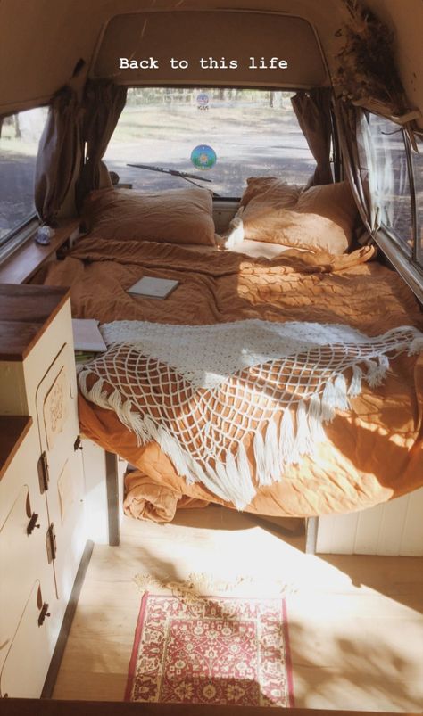 Volkswagen Van Interior, Van Living Aesthetic, Camper Traveling, Hippie Van Interior, Van Traveling, Van Inside, Small Travel Trailer Remodel, Small Travel Trailer, Van Life Aesthetic